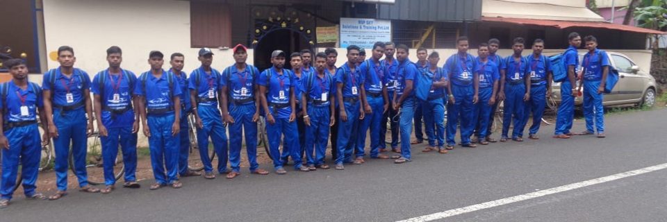 We Provide Expert  Coconut Tree Climbers